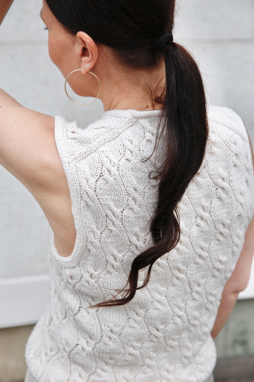 Serene V Top
