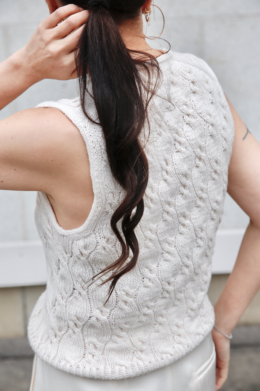 Serene V Top